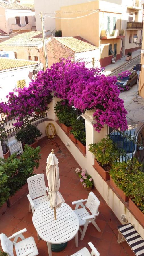 Monolocale In Villa Centrale La Maddalena  Buitenkant foto